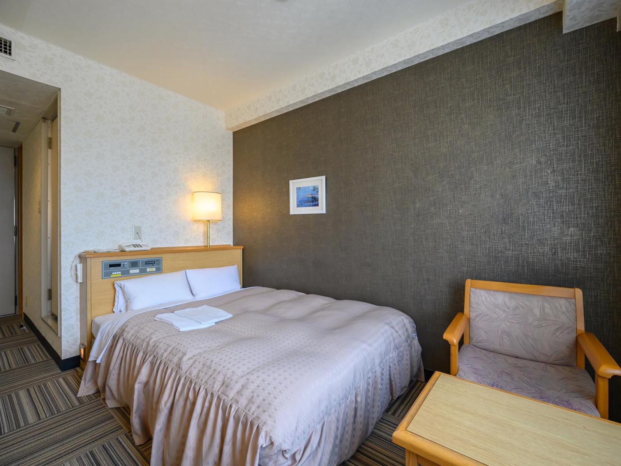 Park Hotel 2*